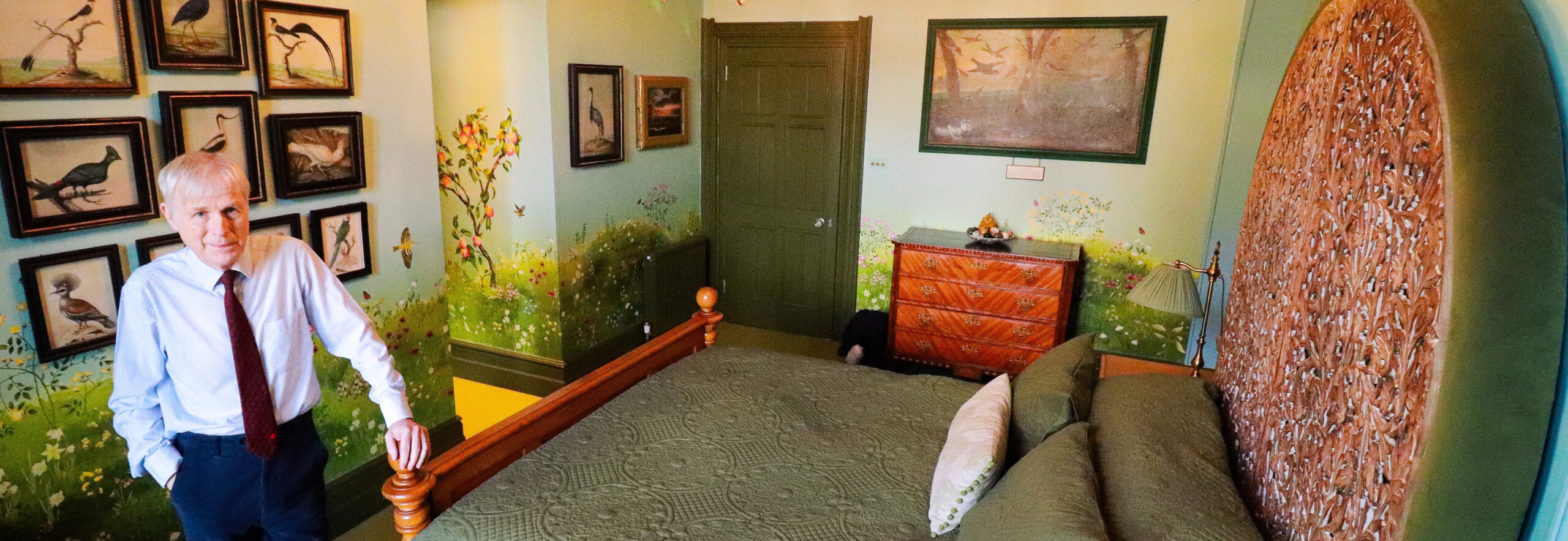 Lord Montagu In The Meadow Room Headerw870px H300px Scaled