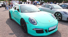 Porsche 600X328