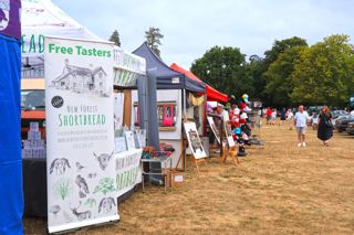 Traders At Simply Rallies At Beaulieu