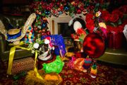 Mad Hatters Hat Shop In Alice's Christmas Wonderland (3)