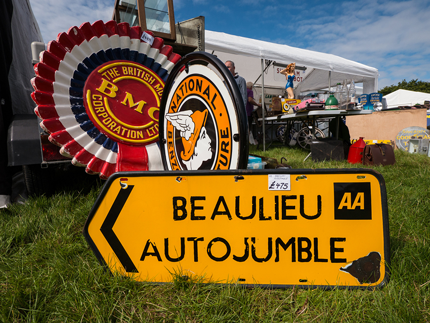 Desktop News International Autojumble 870X580