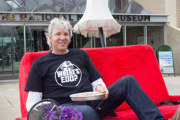 Desktop News Edd China On Casual Loafer Motorised Sofa At Beaulieu 870X580