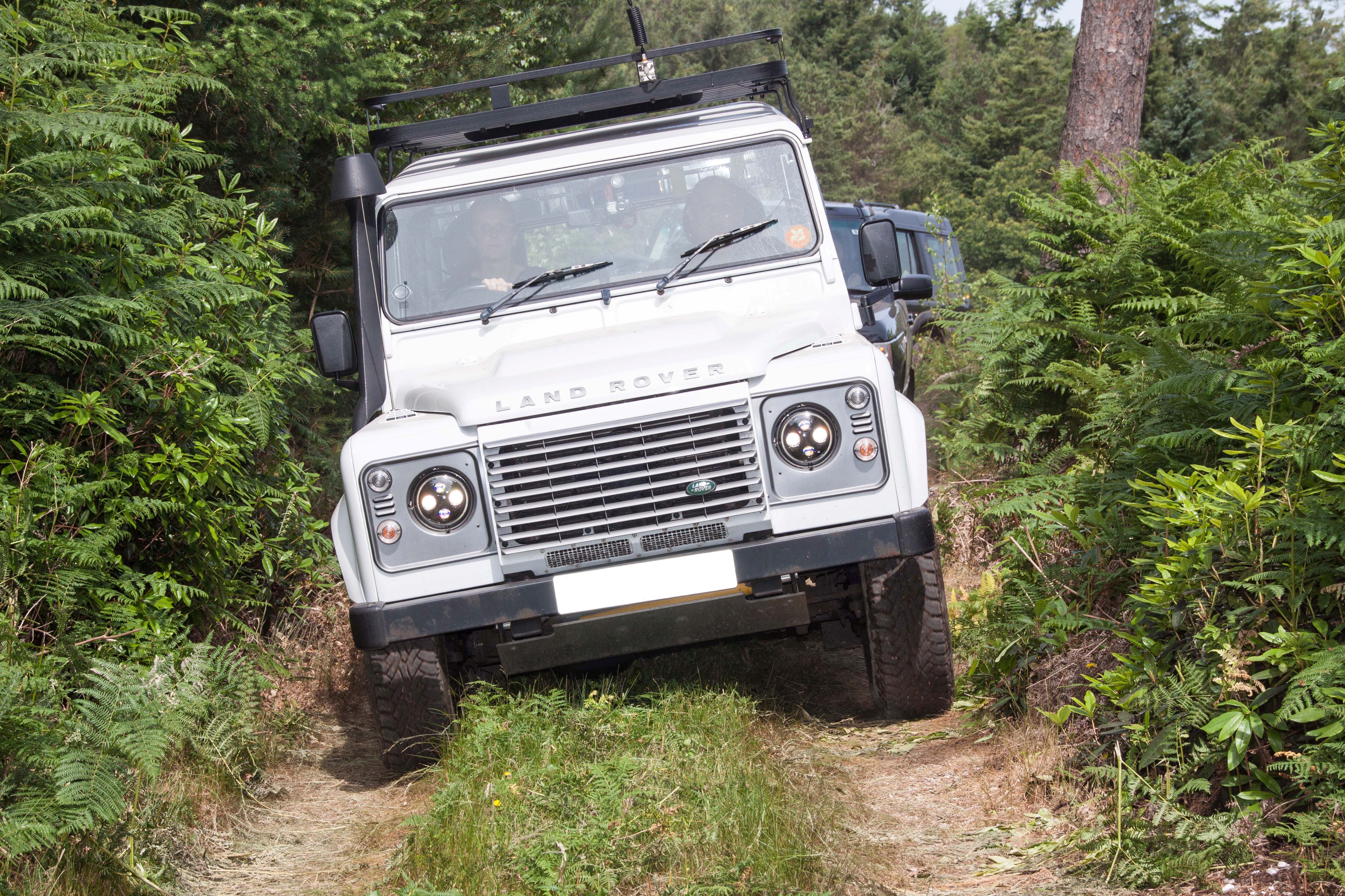 The Forest Drive Experience At Simply Land Rover
