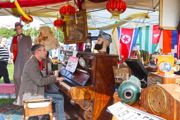 Exhibitor Chubb Maxted Glover will perform live piano from his stand