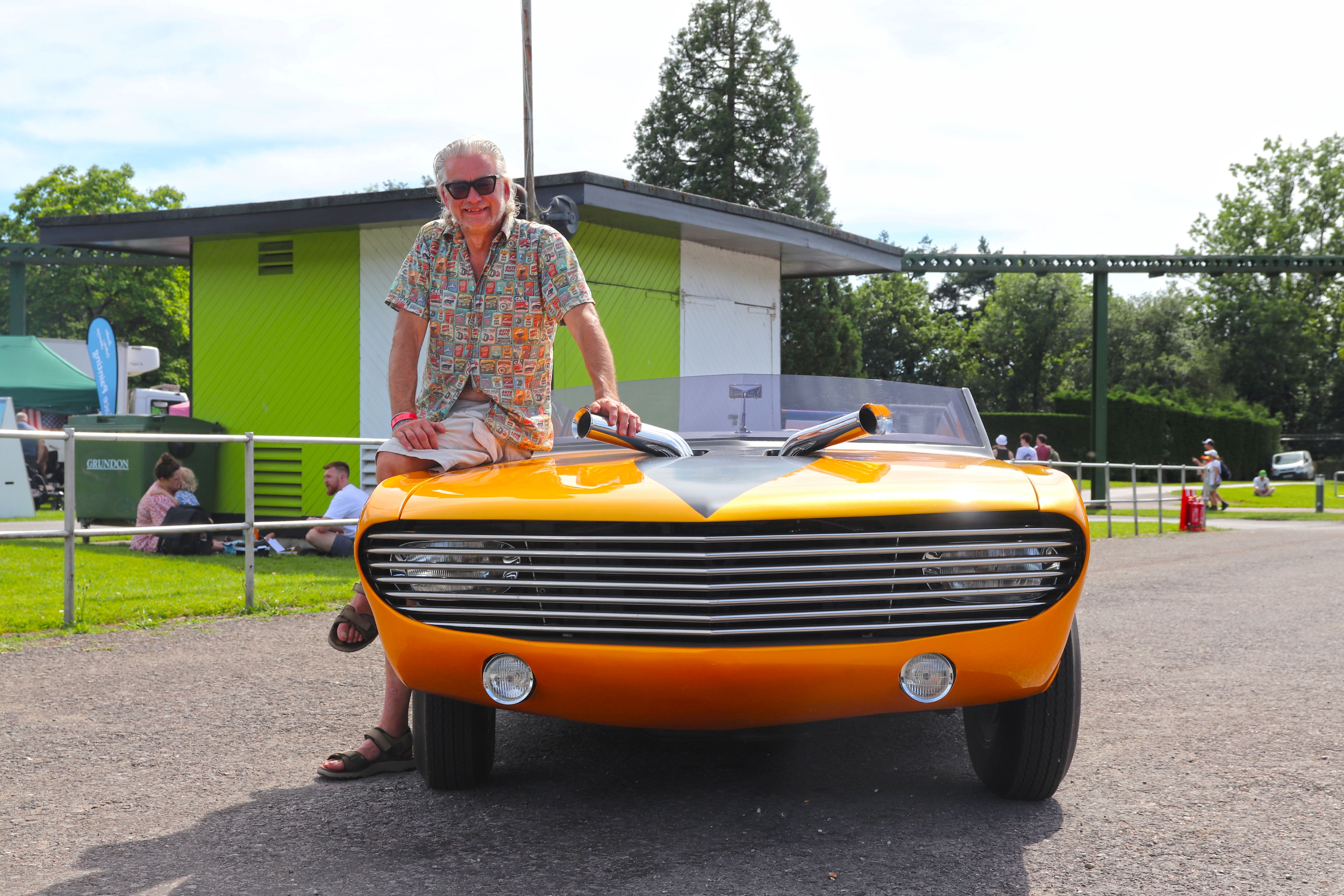 Andy Saunders At The Custom And American Show