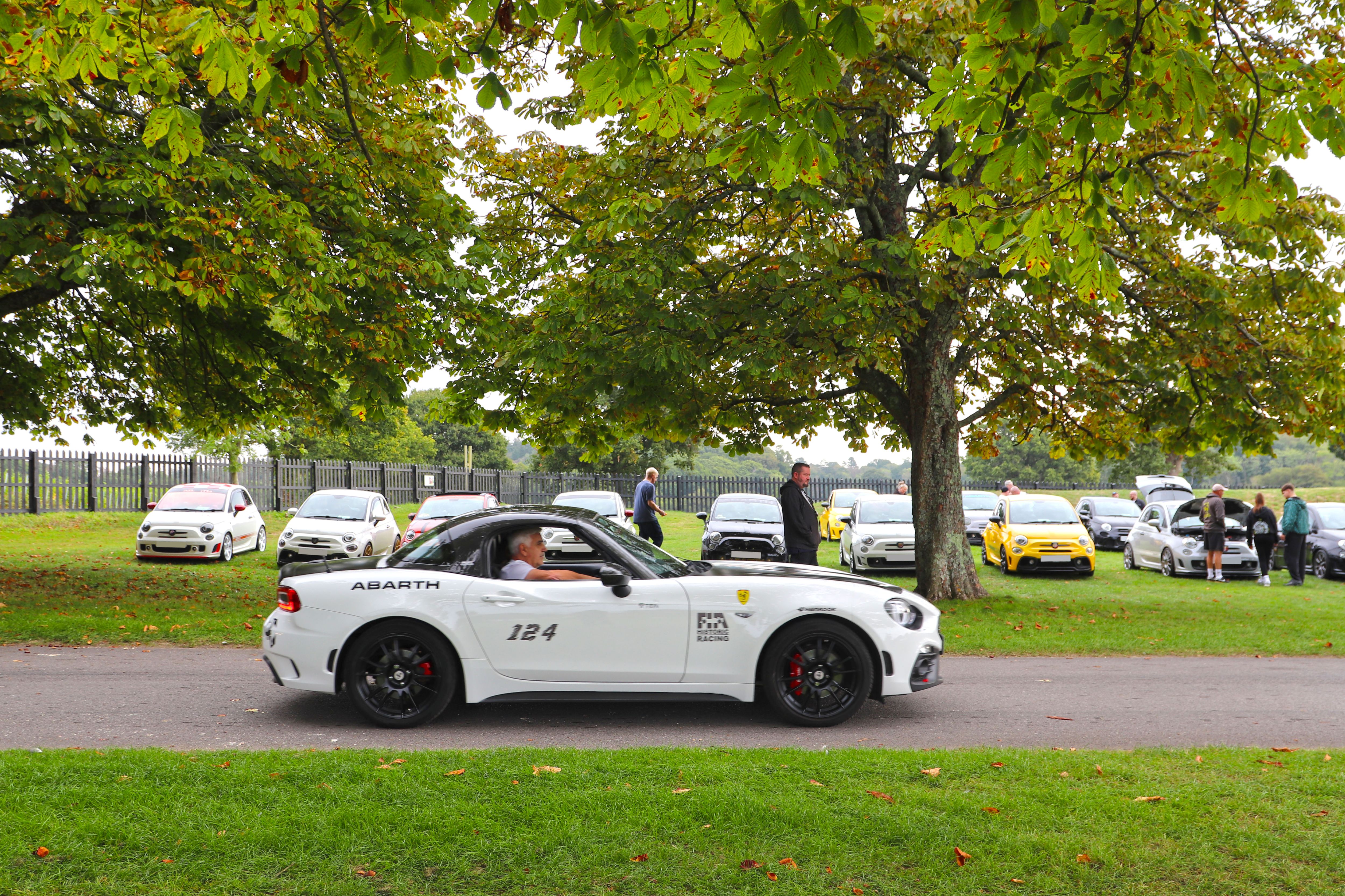 Participants Entering Beaulieu For Simply Italian