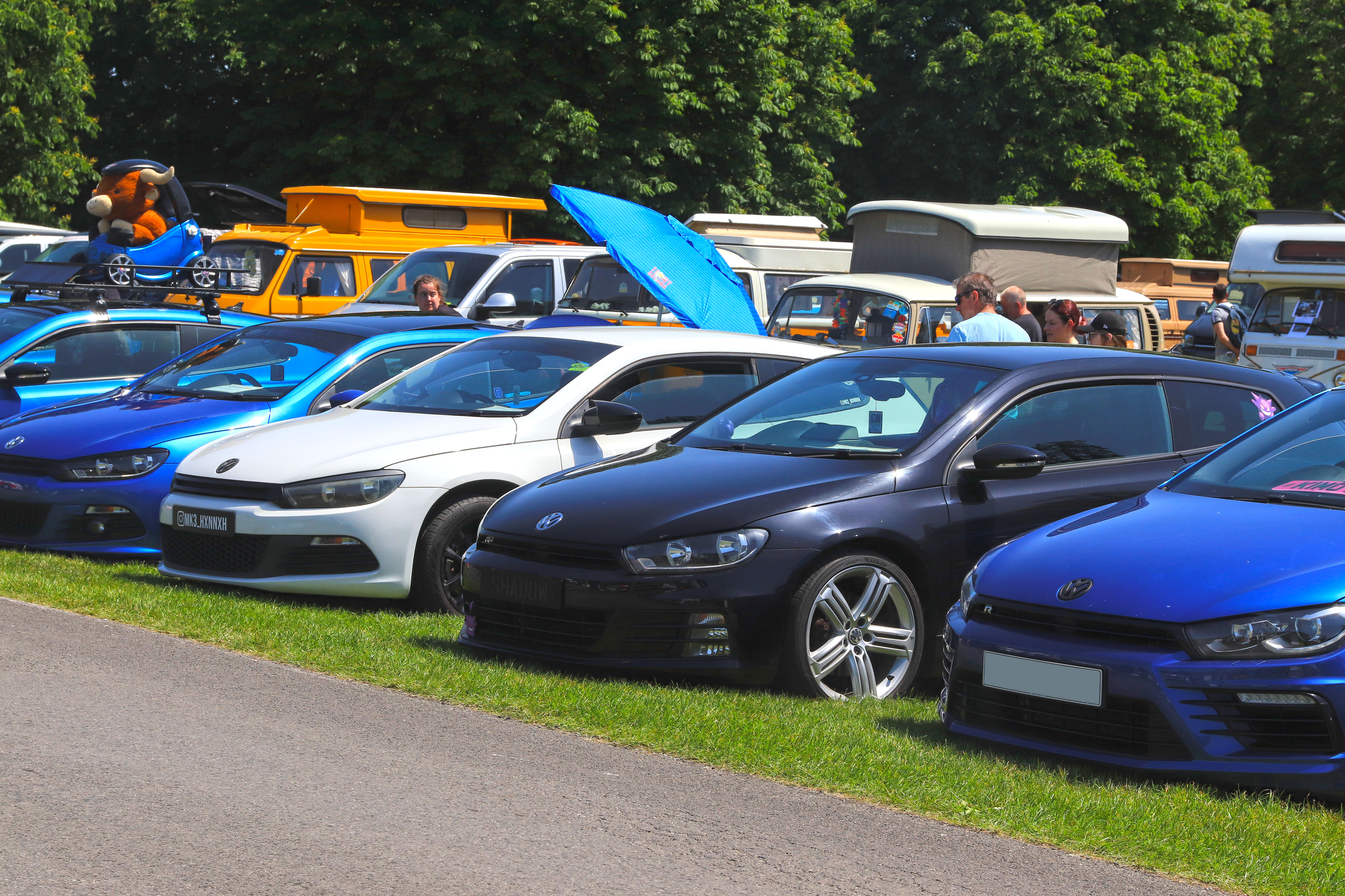 Coming With Friends Simply VW
