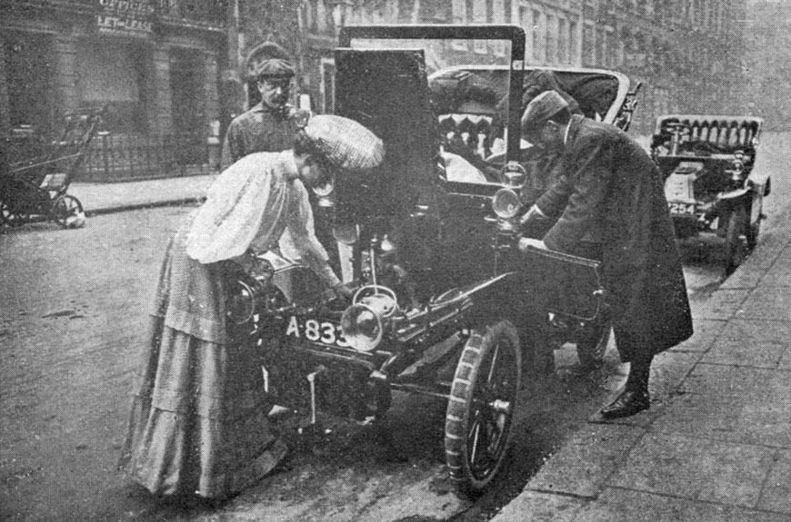 Dorothy Levitt and De Dion on London to Liverpool trip, 1905