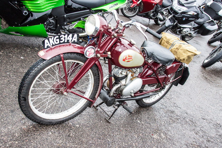 2016-Simply-Bikes-Famous-Ja