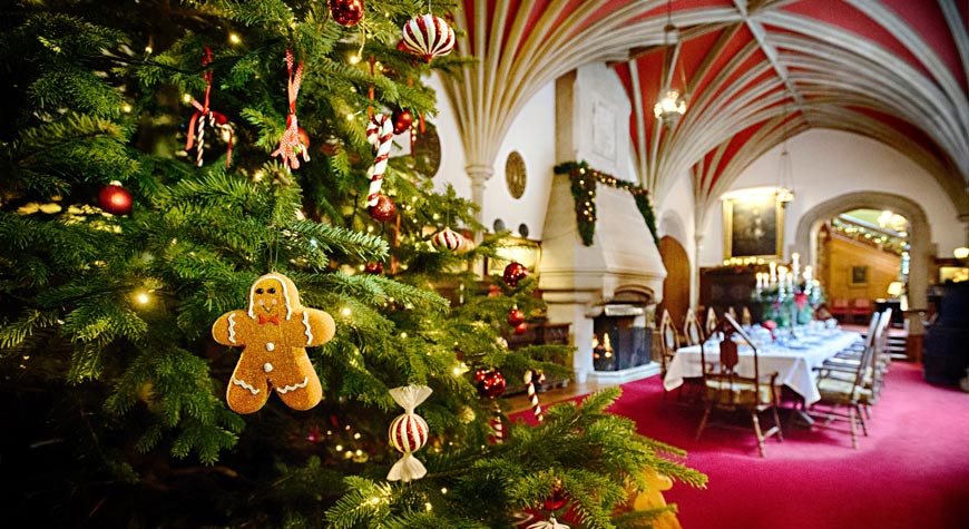 Palace House Dining Hall Christmas decorations