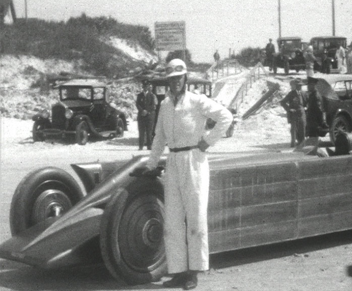 Major Henry Segrave with the Irving-Napier Special 'Golden Arrow' on Daytona Beach 1929
