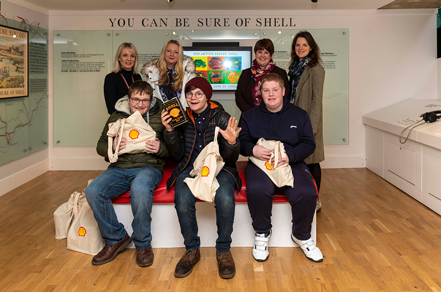 Desktop-news-Back-l-r-Beaulieu's-Rachel-Phillips-Twyman-,-school's-Julie-Morgan-and-Sharon-Burt-with-Shell's-Nicky-Balfour-Penney-(870x580)