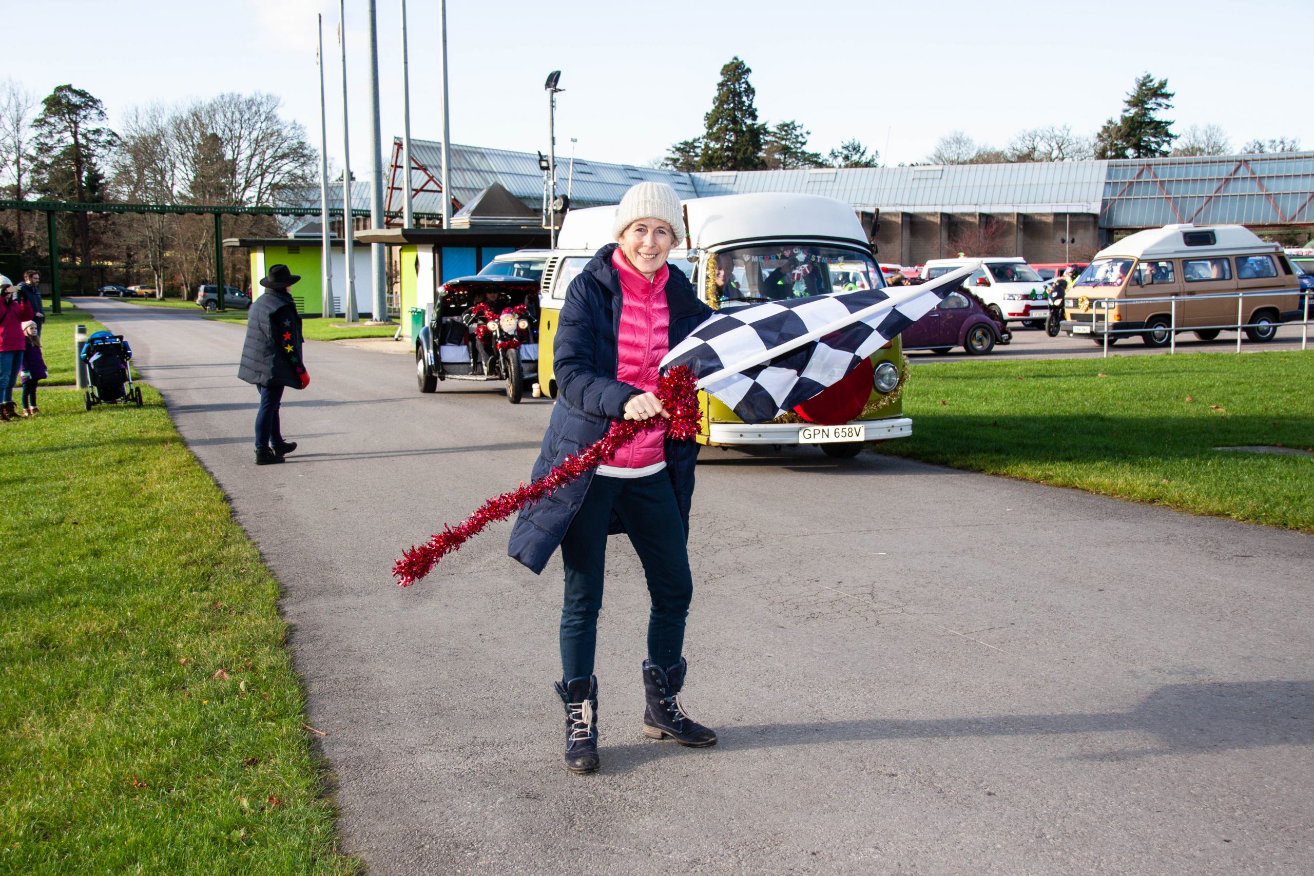 Mary Montagu-Scott waves off Santa Run 2