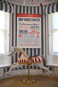 Carousel-galloper-Rama-in-the-Circus-Room