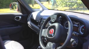 Peter-Kay’s-Fiat-500L-from-Car-Share-drives-into-Beaulieu