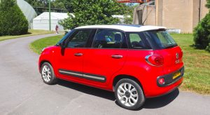 Peter-Kay’s-Fiat-500L-from-Car-Share-drives-into-Beaulieu