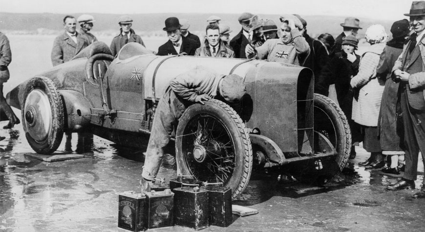 Preparing the Sunbeam for its Land Speed Record attempt at Pendine in 1924