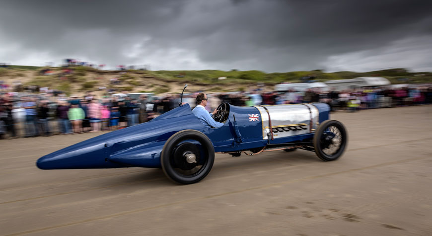 Don Wales drives the Sunbeam 350hp at Pendine in 2015
