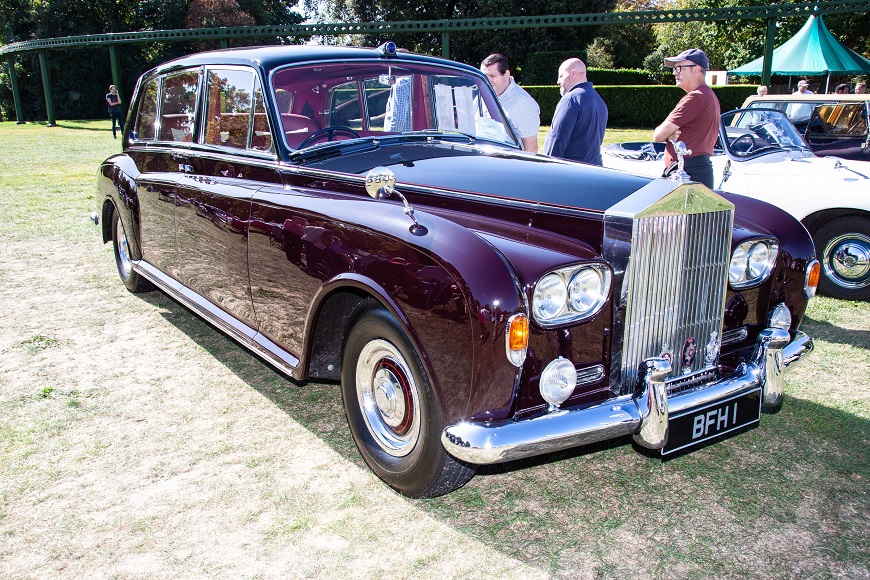 Desktop-news-Golden Oldies - 1964 Rolls-Royce Phantom V-(870x580)
